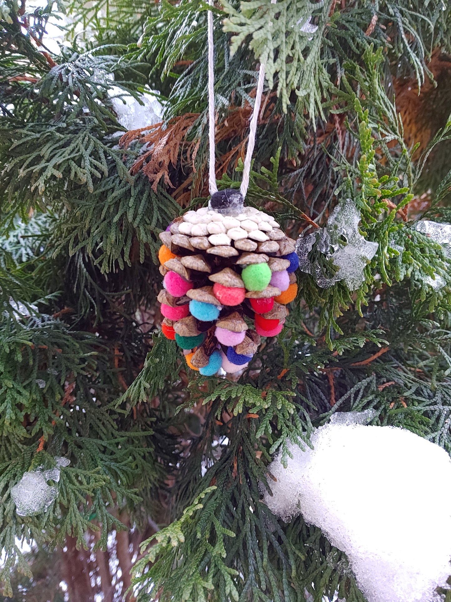 Pinecone Pom-pom Ornament