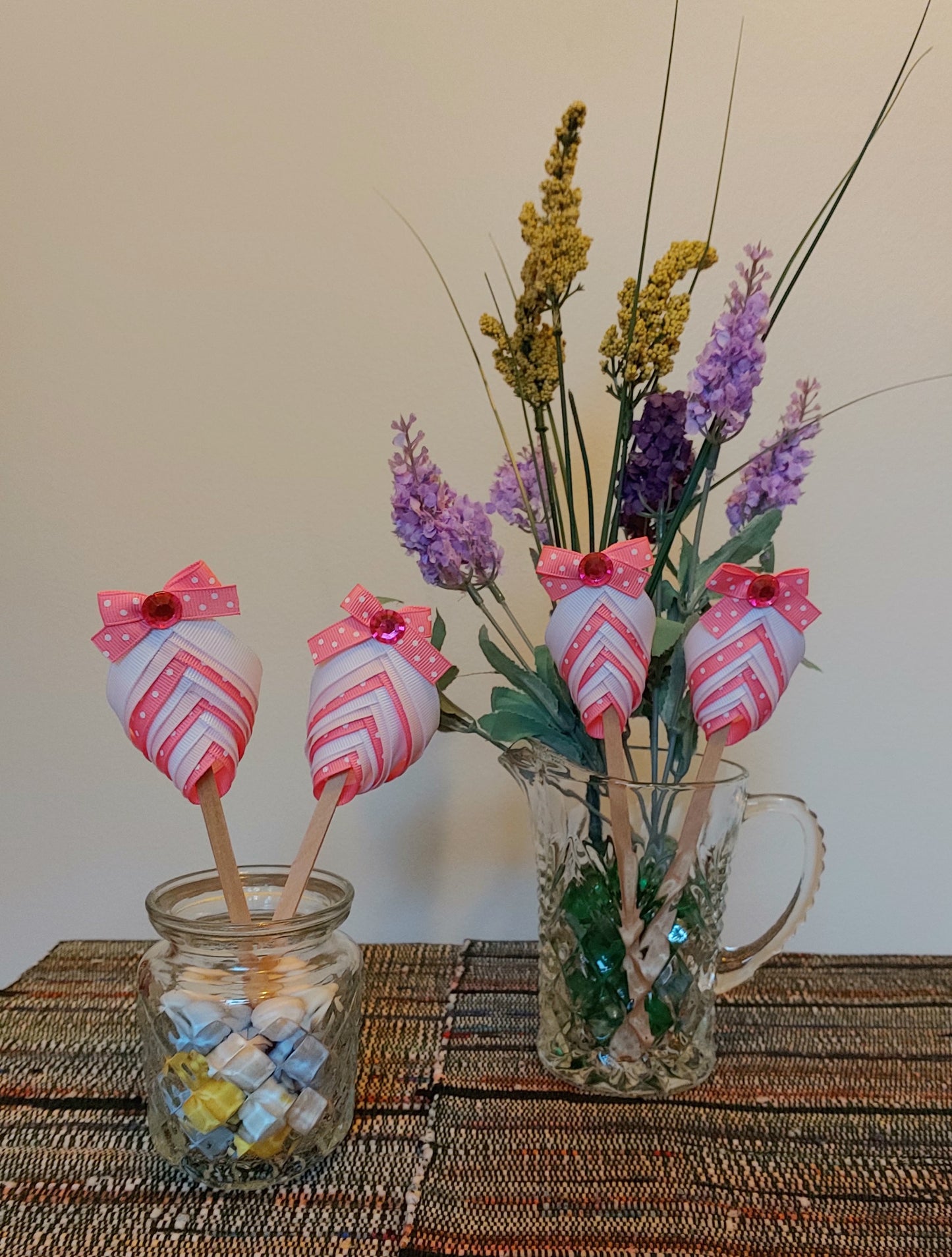 3-D Ribbon Egg Centerpiece/Plant Ornament