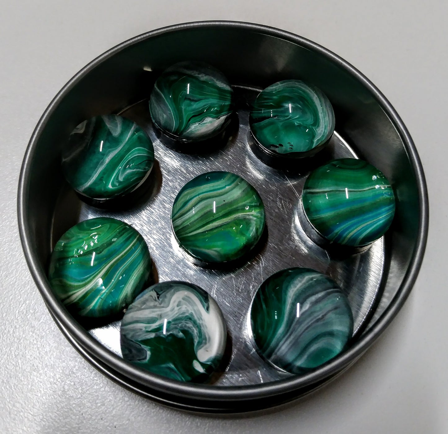 Dot magnets set of 8